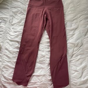 Lululemon pink capris